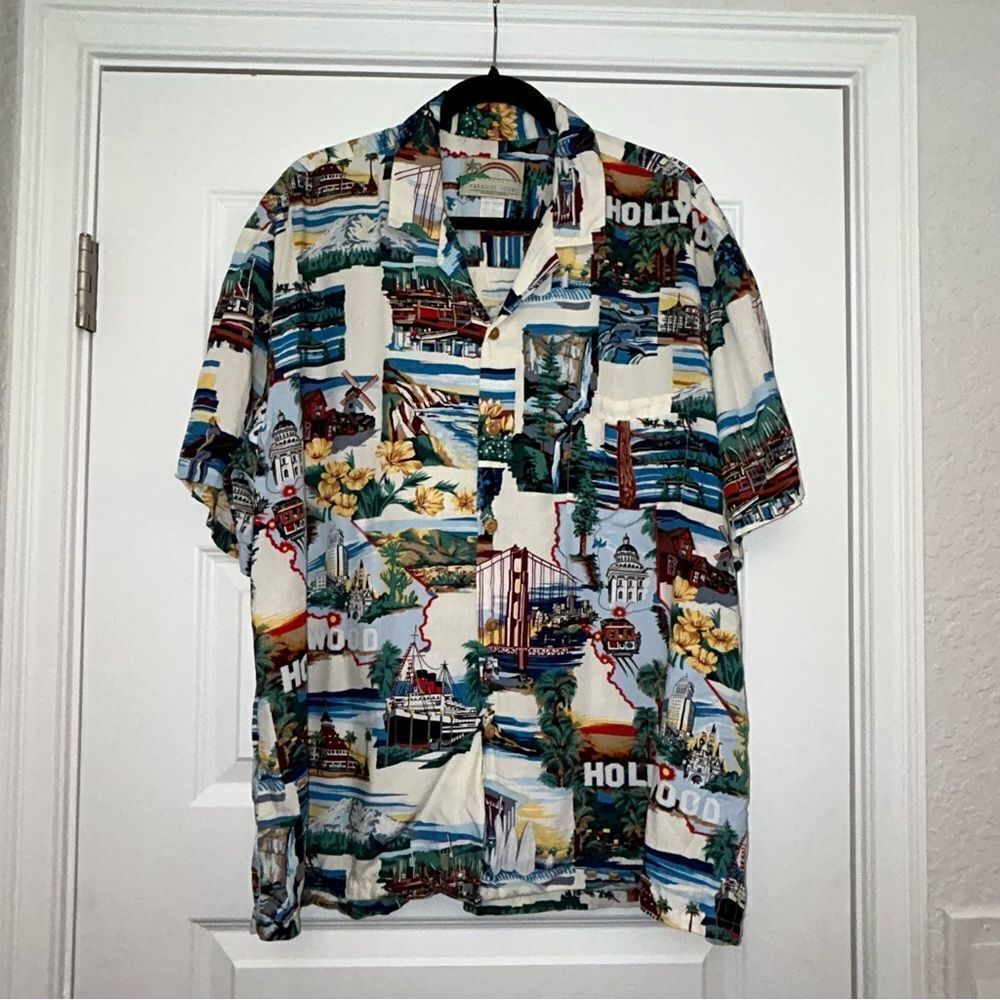 Vintage Paradise Found Button Down Short Sleeve Shirt